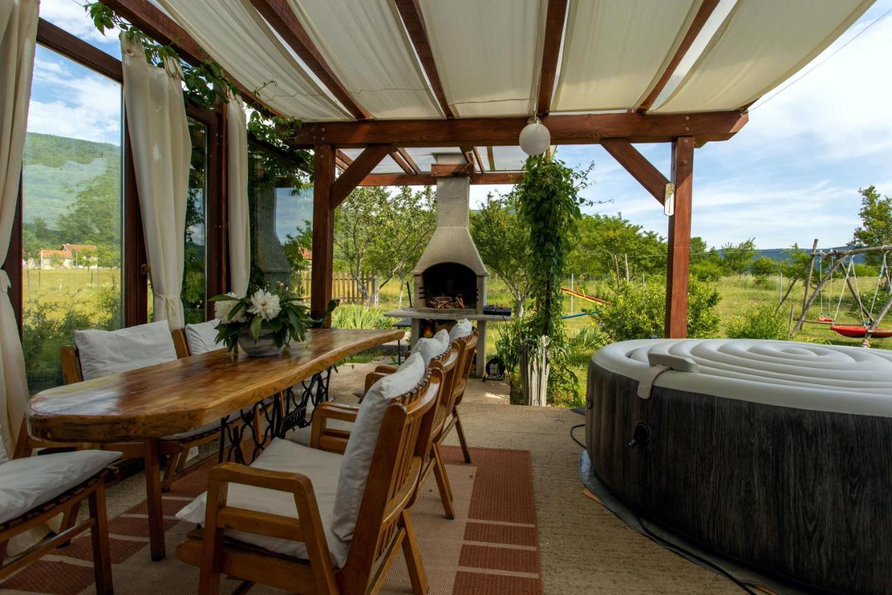 Holiday Home Sinac エクステリア 写真