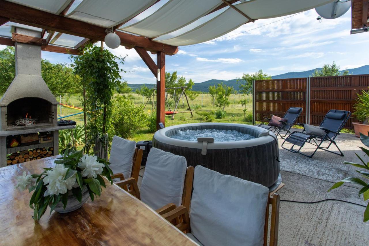 Holiday Home Sinac エクステリア 写真